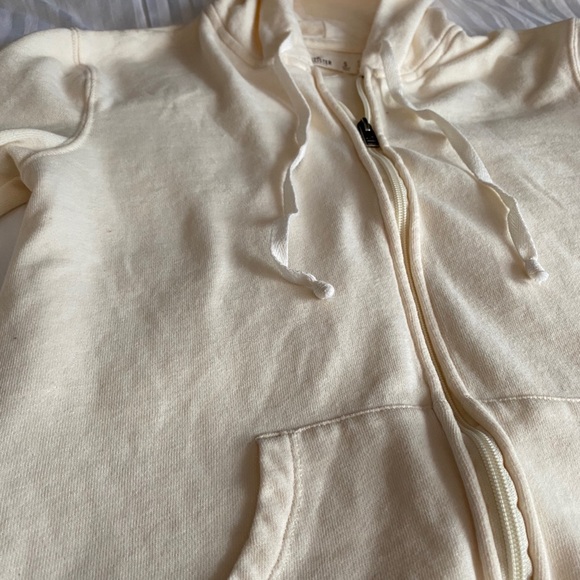 Sweater - Picture 3 of 3